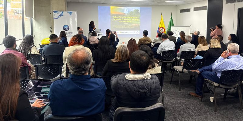 Cundinamarca protege 550.000 aves y revoluciona la producción de huevo con biotecnología