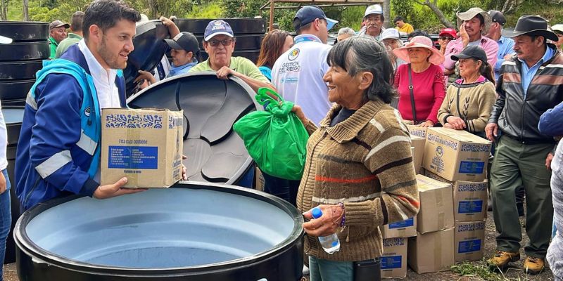Gobernación de Cundinamarca entrega ayuda humanitaria en Chipaque tras 19 días de emergencia en la vía al Llano