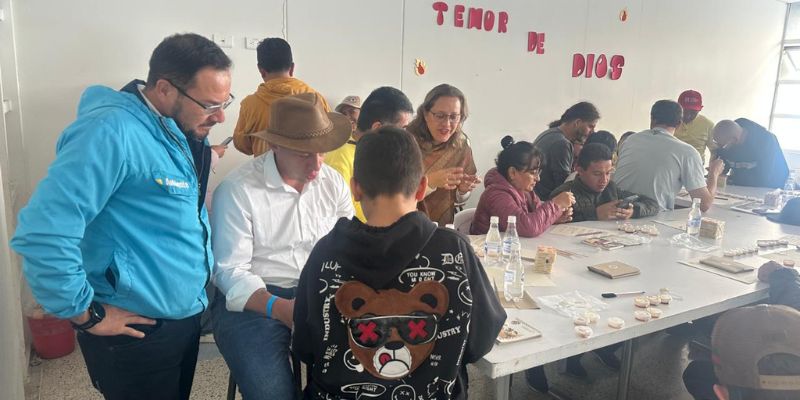 Cundinamarca celebra el zumbido que alimenta al mundo en el Día Mundial de las Abejas
