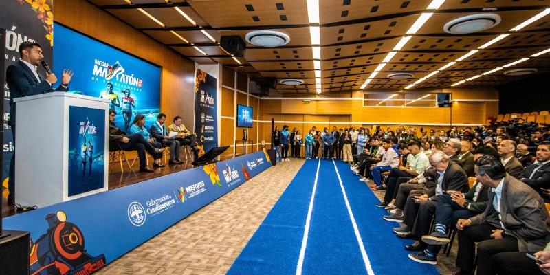 Gobernador Jorge Rey lanza la segunda Media Maratón de Cundinamarca: “Vamos por el reto de correr al lado del río Magdalena”