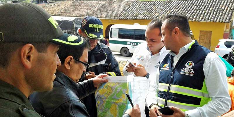 Autoridades definen acciones tras represamiento del río Blanco en La Calera









































