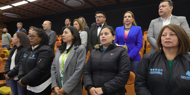 Ceremonia de reconocimientos a las instituciones amigas de la mujer y la infancia

