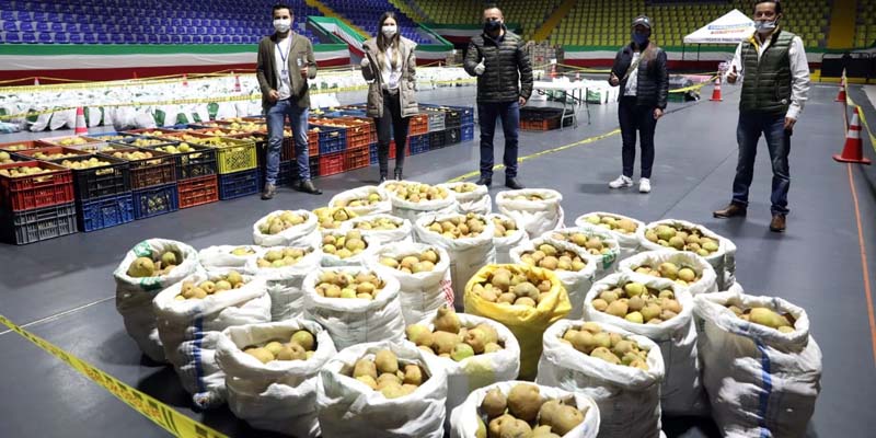 Gracias al trueque, animales del zoológico Jaime Duque, en Tocancipá y del santuario de osos, en Guasca, cuentan con alimentos una semana más





