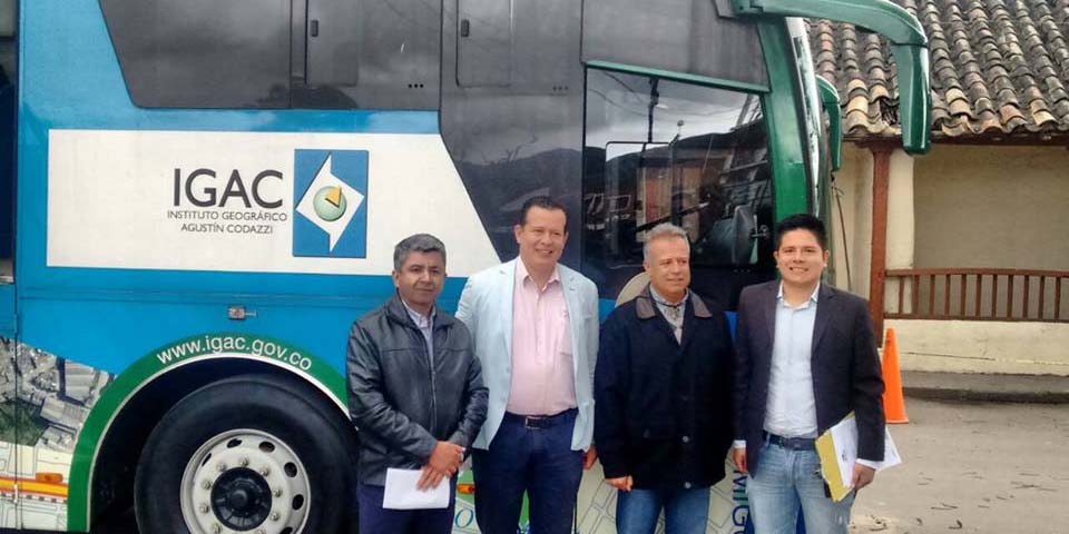 Habitantes de Carmen de Carupa están  a un paso de legalizar sus títulos prediales

