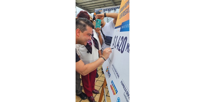 Convenios y  dotaciones para comunales de Magdalena Centro por más de  $ 1.400
millones 

