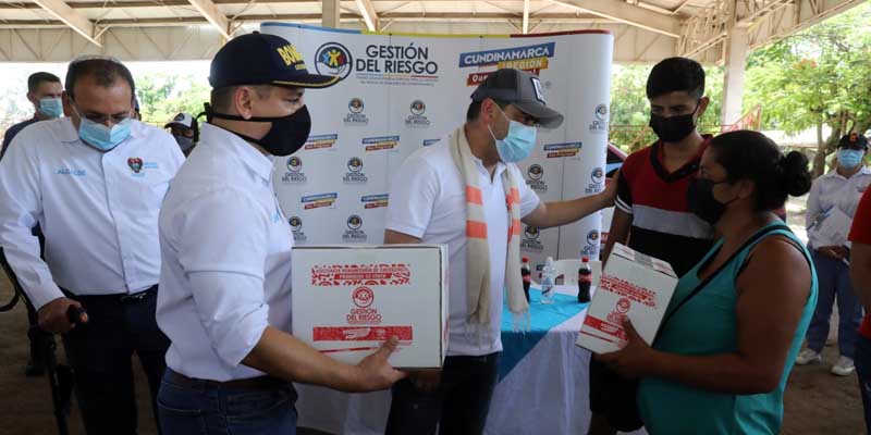 Gobernación entrega ayudas humanitarias a 98 familias de Girardot afectadas por las lluvias