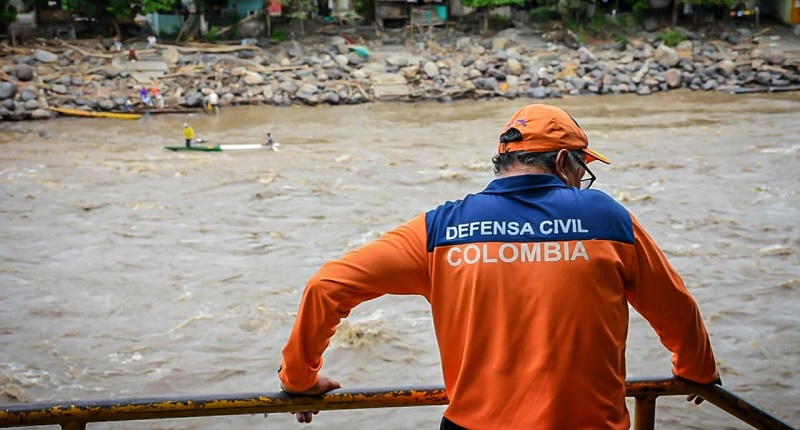 Protocolos de emergencia por alerta naranja en el volcán Nevado del Ruiz