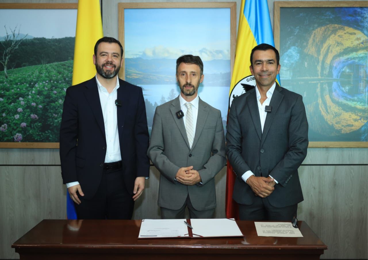 Luis Felipe Lota, nuevo Director de la Región Metropolitana Bogotá - Cundinamarca



