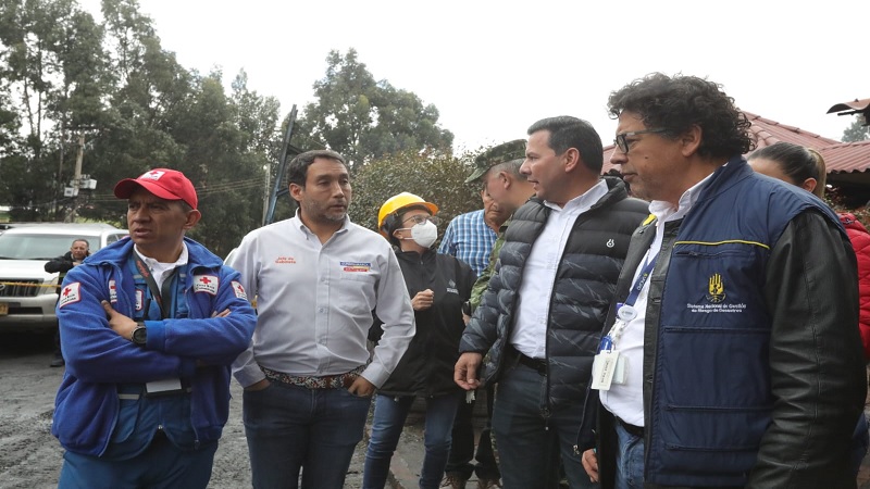 Avanza búsqueda y rescate de mineros en Sutatausa