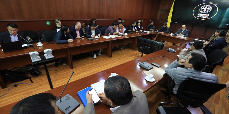 Aprobado, en segundo debate, proyecto de adjudicación de terrenos a FAC en Puerto Salgar