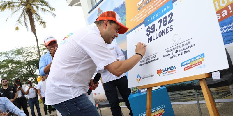 Gobernación firma convenio por $9.762 millones para reforzar el hospital de La Mesa