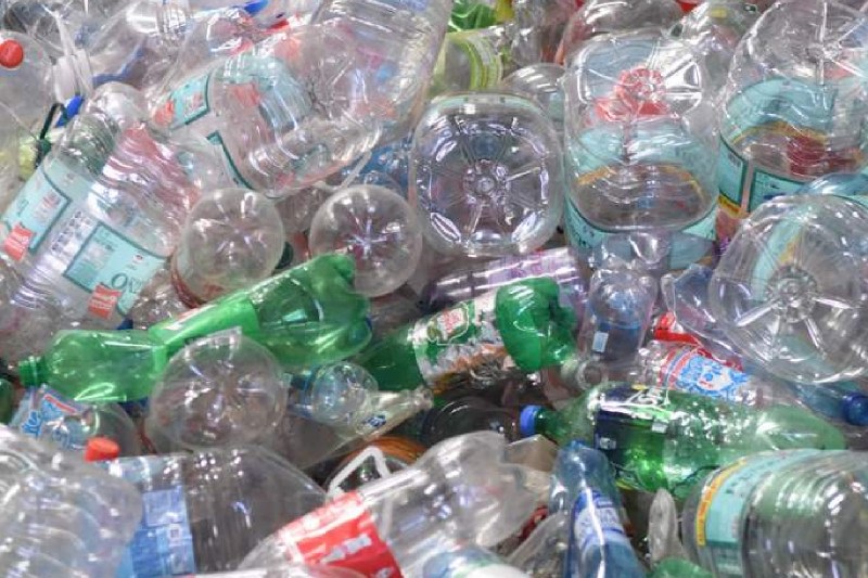 Prohibir el uso de plásticos, un paso más para salvar el planeta