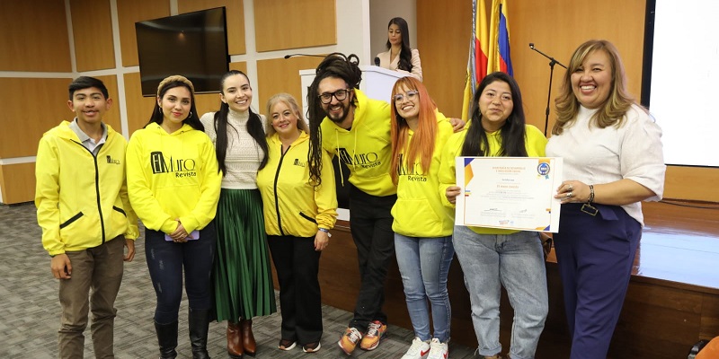 Doscientos diecisiete millones de pesos para 18 iniciativas juveniles cundinamarquesas
