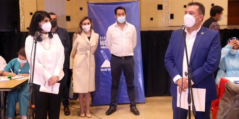 Masiva jornada de vacunación del magisterio 