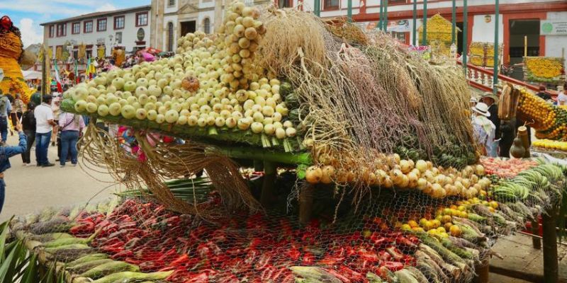 Anolaima vibró con el XXVIII Festival del Corpus Christi y de las Frutas, una celebración de fe, arte campesino y riqueza agrícola

