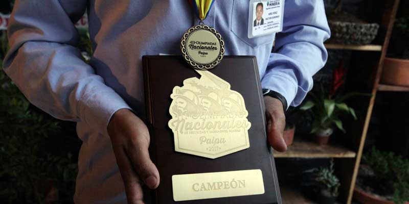 Con éxito culminó Primer Encuentro Minero Ambiental de Proveedores Mineros y de Transporte













































































