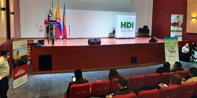 Agricultores de Villapinzón recibieron asesoría técnica para asegurar su actividad económica








