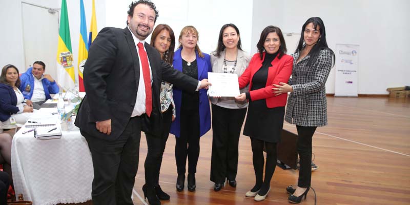 MEJORES SERVICIOS A CIUDADANOS CUNDINAMARQUESES CON GOBIERNO EN LÍNEA