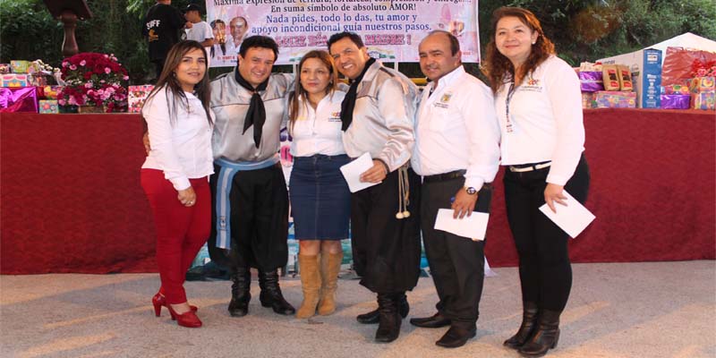 Felicidad y Bienestar en las familias para las madres tenenses





















