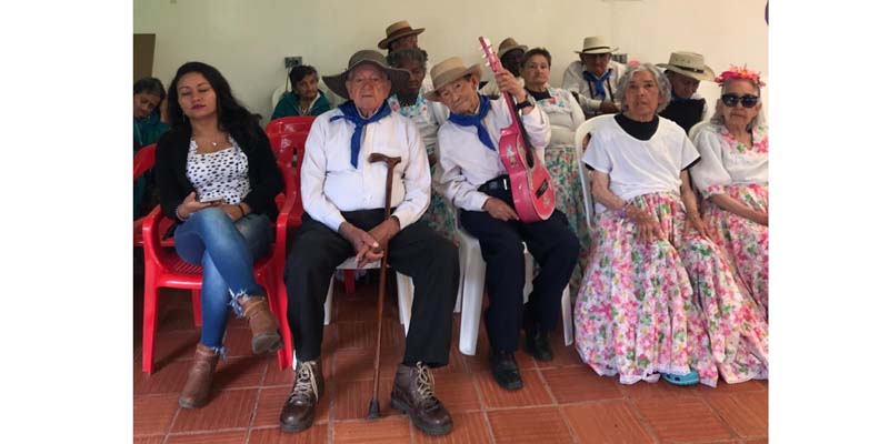 Más de 100 adultos mayores mostraron sus talentos artísticos en Fusagasugá 


































