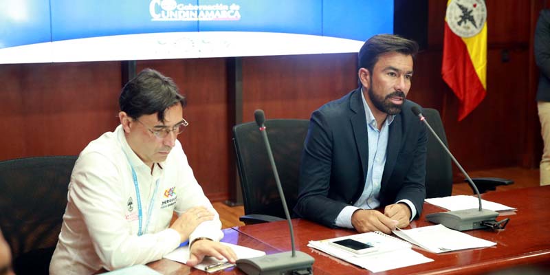 Cerca de $14.000 millones para mejoramiento de vivienda en treinta y siete municipios 














































