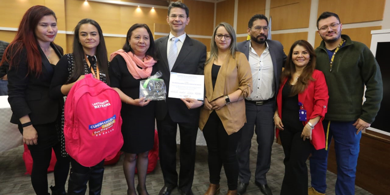 Ceremonia de reconocimientos a las instituciones amigas de la mujer y la infancia

