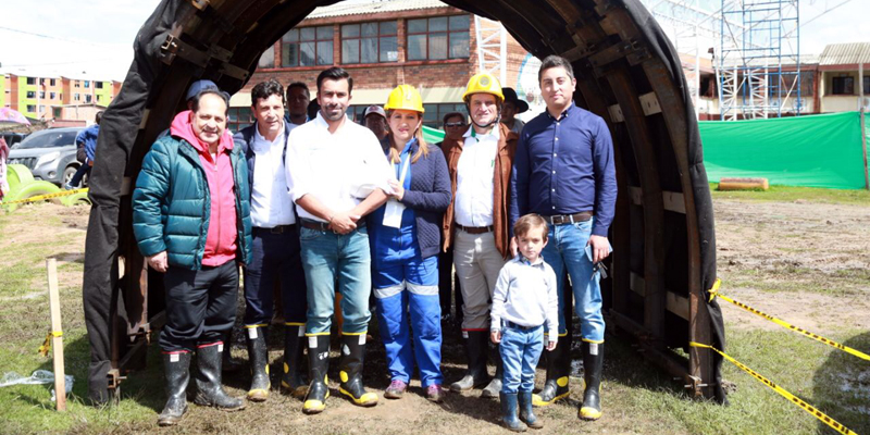 En Guachetá, los mineros demostraron sus habilidades y destrezas






















































































