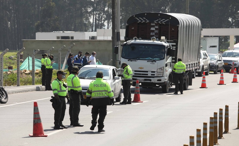 220 comparendos y 170 vehículos inmovilizados, balance del toque de queda en Cundinamarca