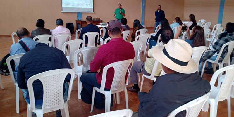 Productores del Departamento se capacitaron en normatividad del ICA sobre aseguramiento de la inocuidad






