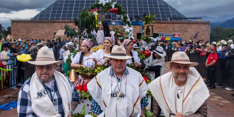 Con alegría, comparsas y trabajo en equipo arranca la Copa Gobernación 2025