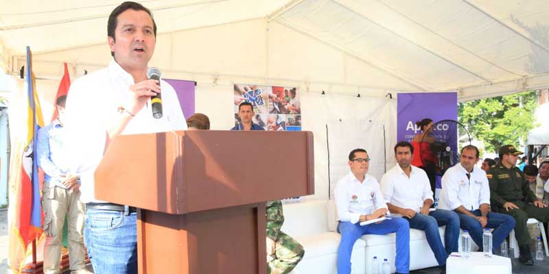Habitantes de Girardot primeros beneficiados del departamento con el laboratorio Punto Vive Digital Lab
 





