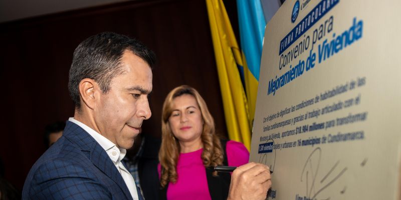 Gobernador Jorge Rey lidera mejora de 1.582 viviendas con inversión de $18.984 millones
