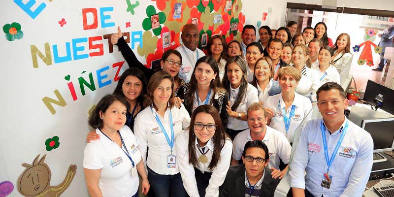 Servidores de la Gobernación se reconocieron como niños