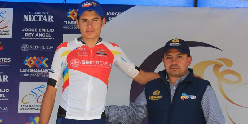 Álvaro Gómez nuevo líder de la Vuelta a Cundinamarca




















