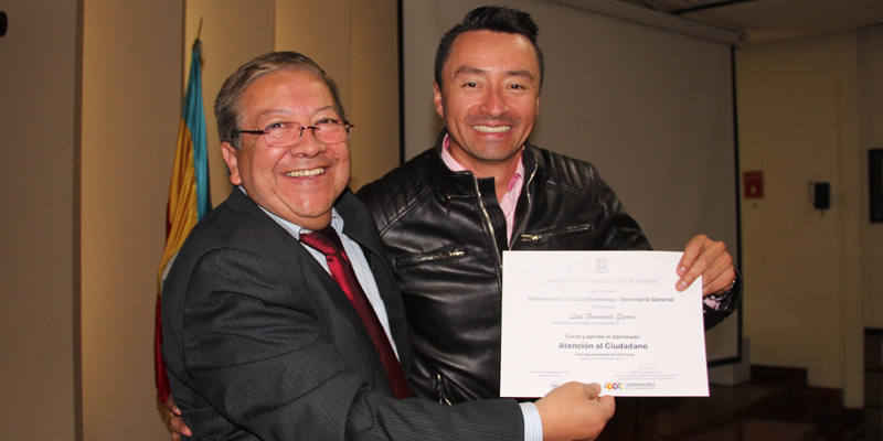 Reconocimiento a funcionarios del programa ‘Cundinamarca a su servicio’




















