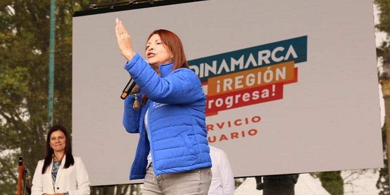 Feria departamental de servicios en la provincia de Sabana Centro
