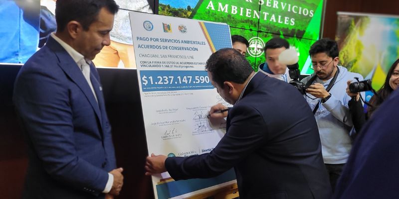 Conservar sí paga: Cundinamarca invertirá más de $1.700 millones para proteger el agua en siete municipios