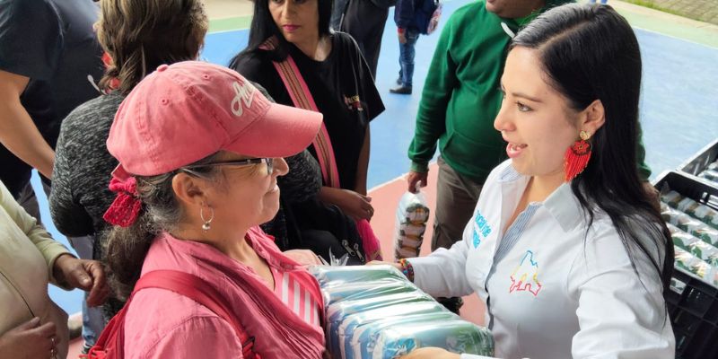 Más de 19.000 litros de leche son entregados a comunidades indígenas en jornada solidaria