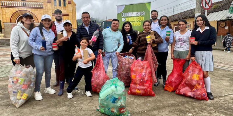 Cundinamarca recupera más de 40.000 botellas con campaña contra el plástico de un solo uso