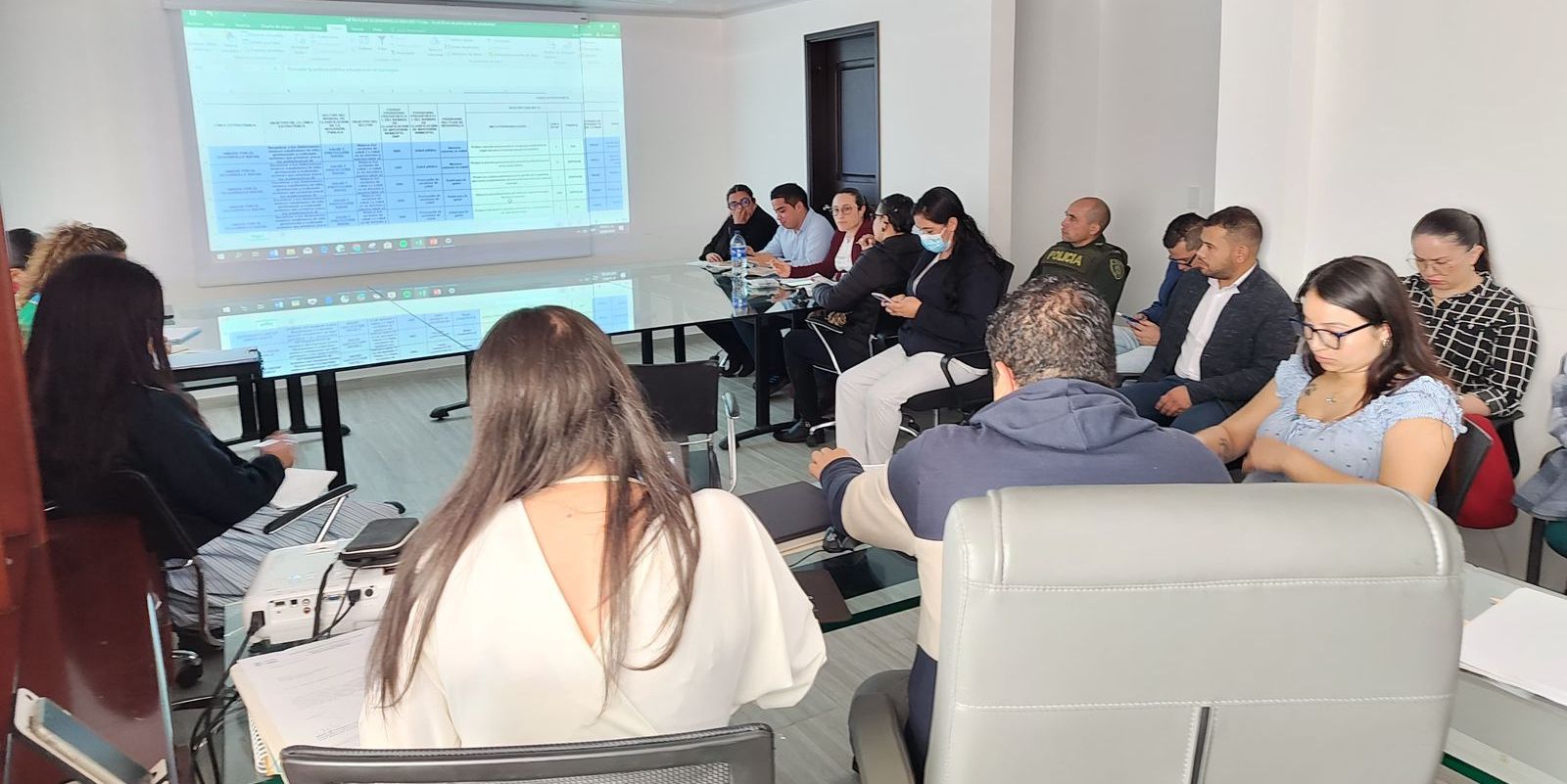 Avanza construcción de  hoja de ruta para la atención de las problemáticas sociales más sensibles


