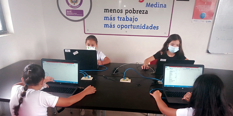 Autopista digital garantiza la conectividad de instituciones educativas y comunidad en Medina y Paratebueno
