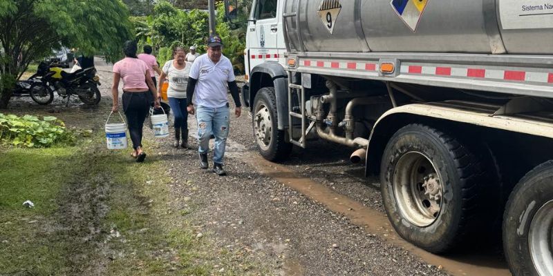Casi 4.600 usuarios ya cuentan con agua tras emergencia por sismo en Paratebueno y Medina

