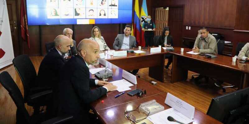 17 jóvenes líderes víctimas del conflicto armado inician formación internacional 
