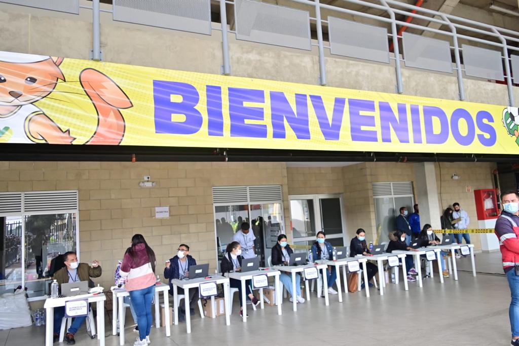 En Mosquera el Gobernador dio inicio a la apertura de votaciones


