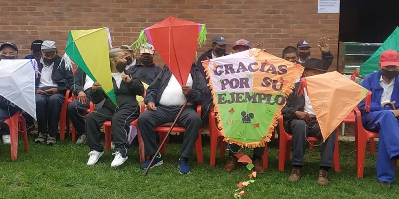 Festival de cometas en celebración del mes del adulto mayor










