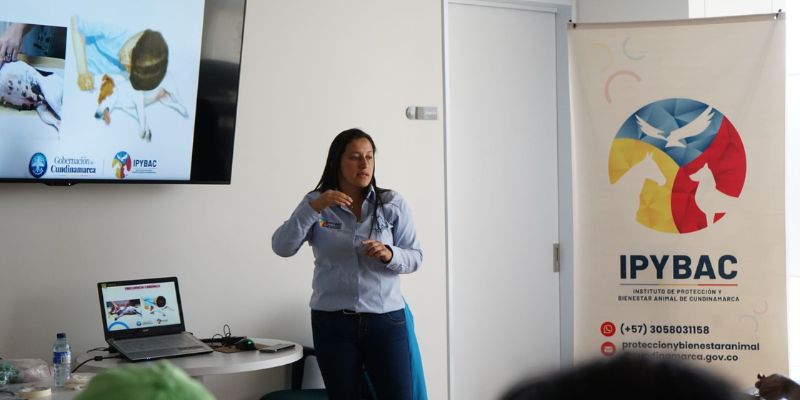 Más de 300 cundinamarqueses se forman como primeros respondientes en protección animal