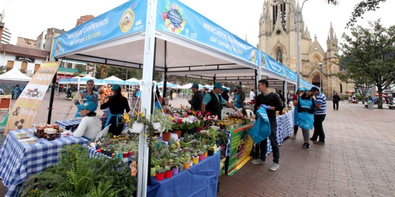 Mercados Campesinos en El Parque de Lourdes, en Bogotá