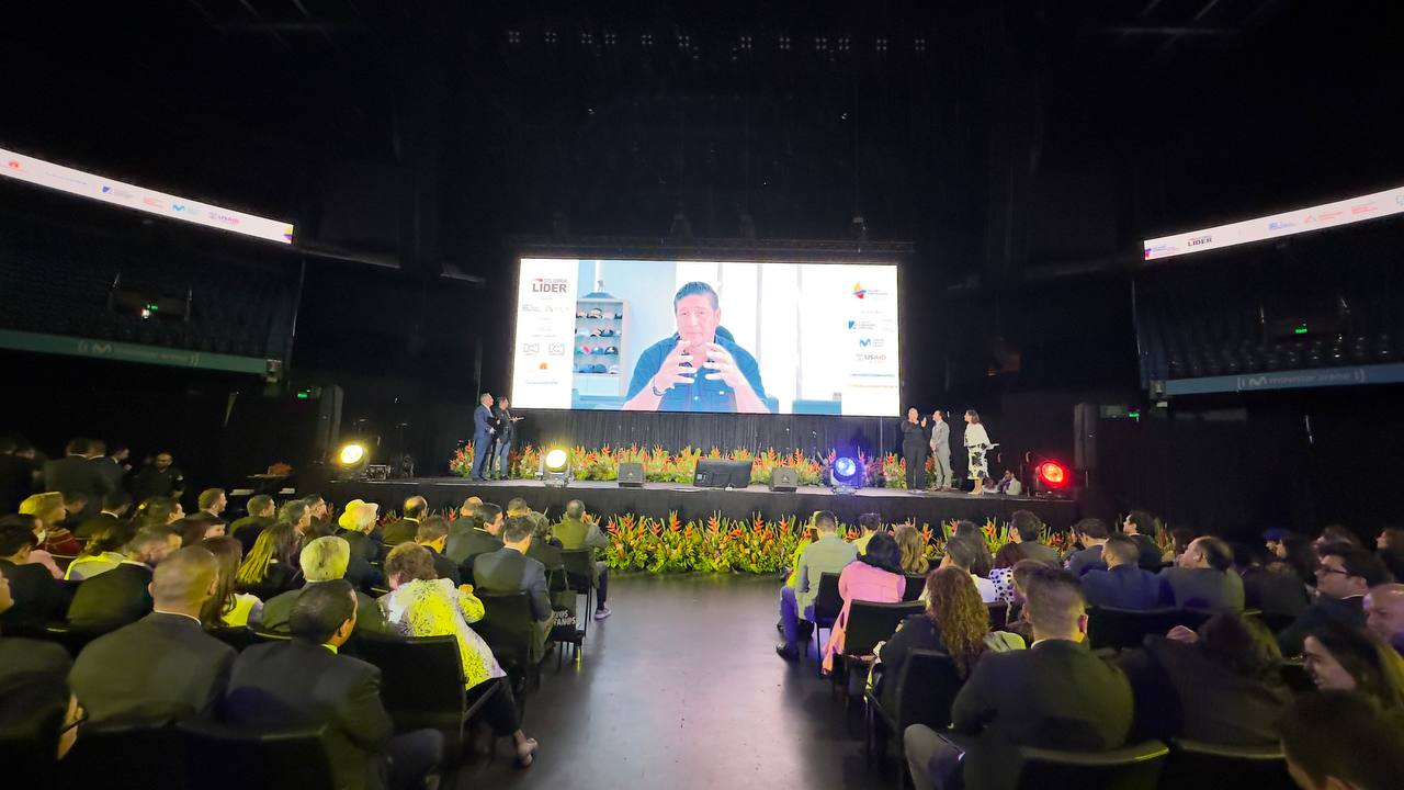 Nicolas García Bustos, mejor gobernador del país periodo 2020 - 2023