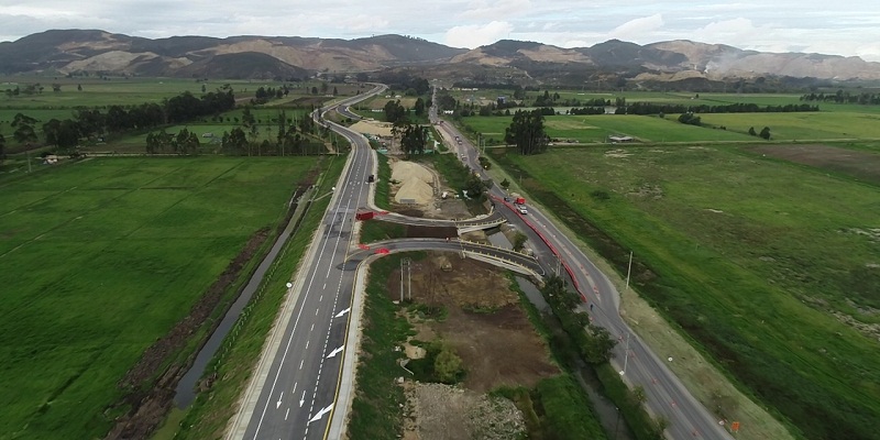 Avance del 75 % en construcción de doble calzada para la provincia Sabana Occidente
