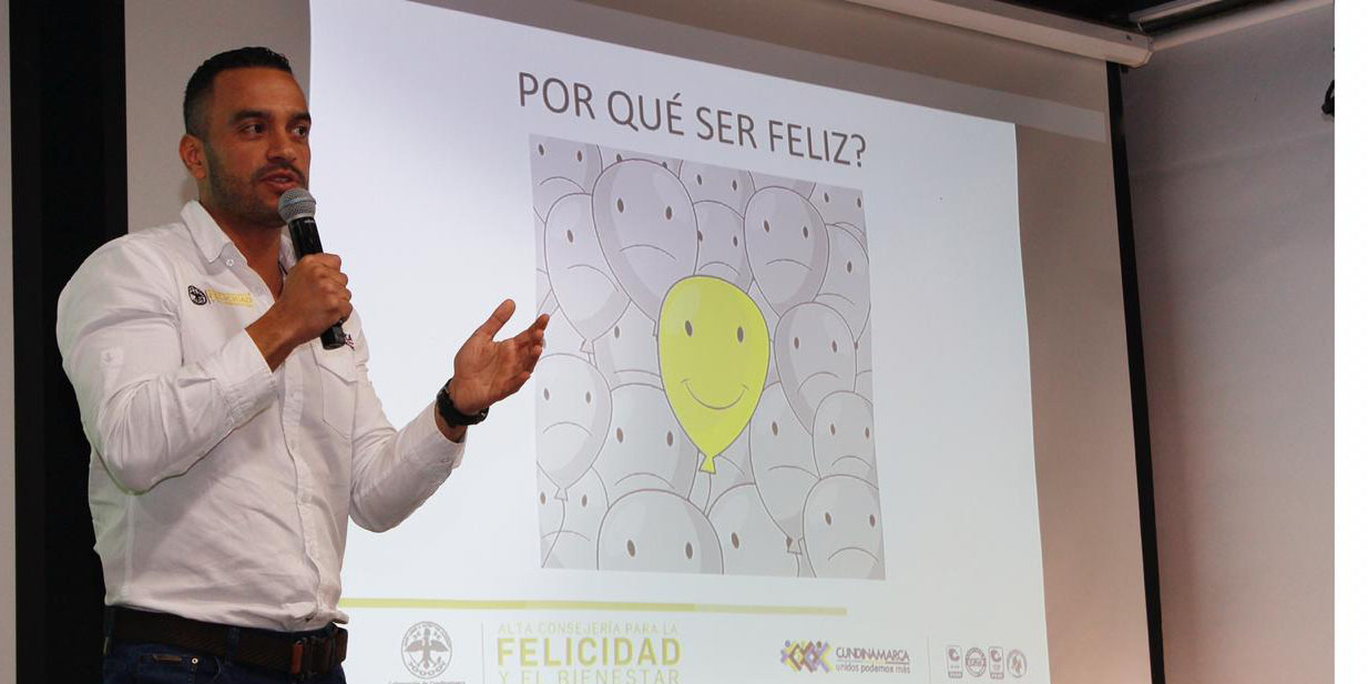 Líderes del sector salud se forman en psicología positiva con enfoque de felicidad
























